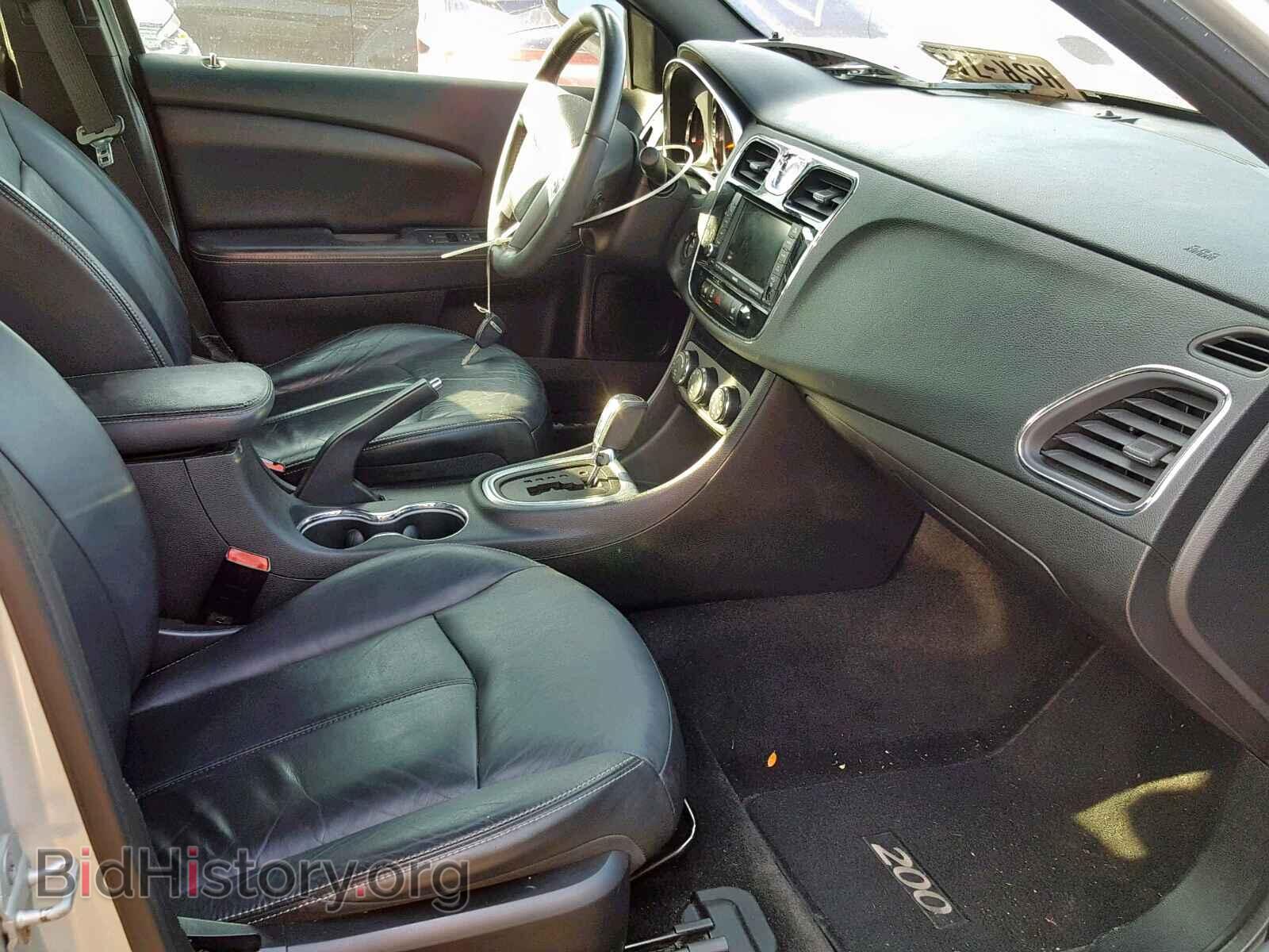 2011 CHRYSLER 200 - VIN: 1C3BC2FG7BN575576 - Фото 5