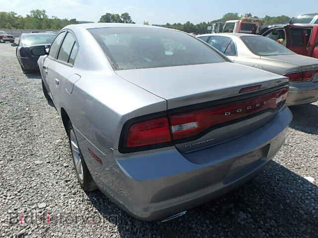 2011 DODGE CHARGER - VIN: 2B3CL3CG2BH555904 - Фото 3