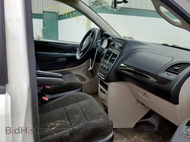 2012 Dodge RAM VAN (VIN 2C4RDGAG7CR372445) — photo 5 of 10