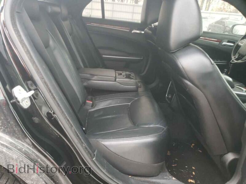 2014 Chrysler 300 (VIN 2C3CCAAG5EH384872) — photo 6 of 10