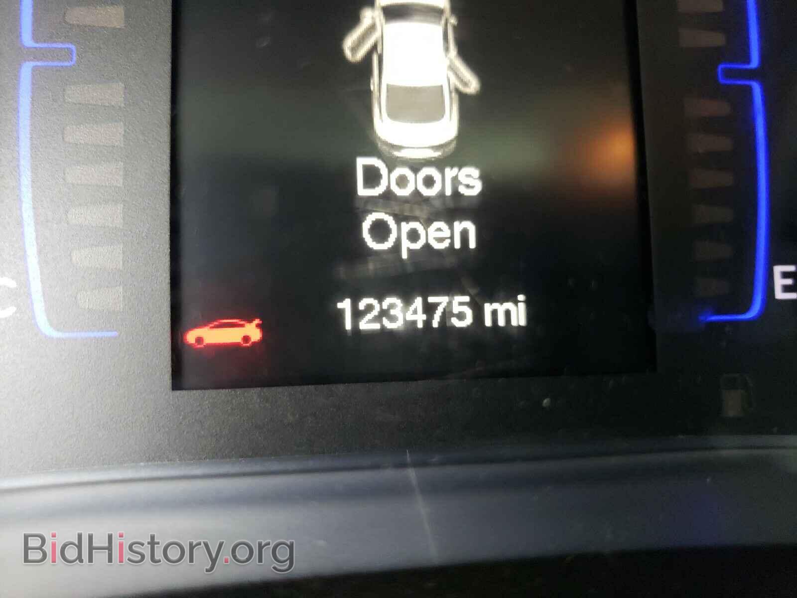 2016 CHRYSLER 200 - VIN: 1C3CCCAB4GN109178 - Фото 8