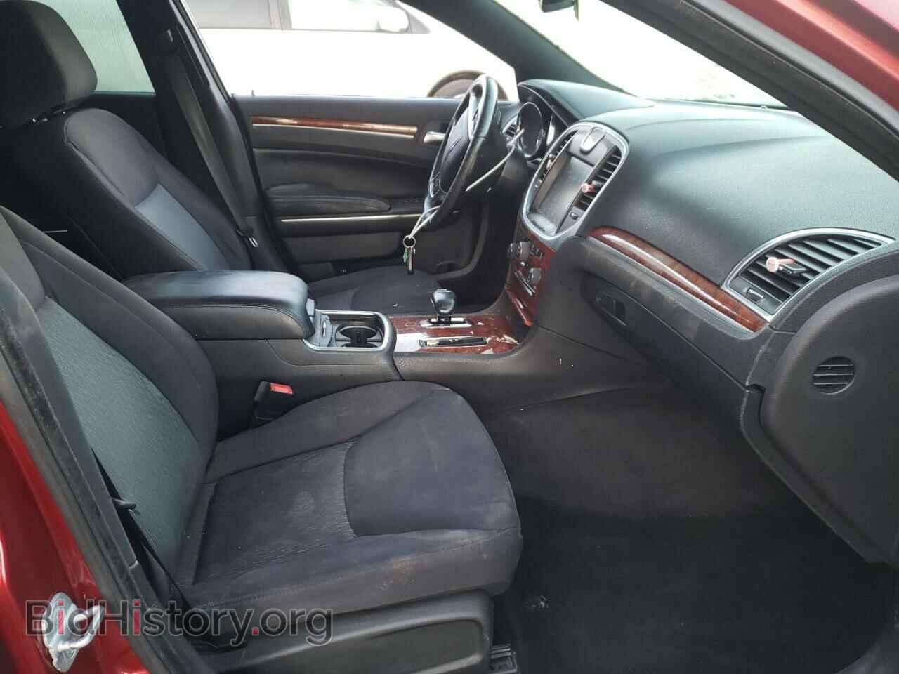 2012 CHRYSLER 300 - VIN: 2C3CCAAG9CH284058 - Фото 5