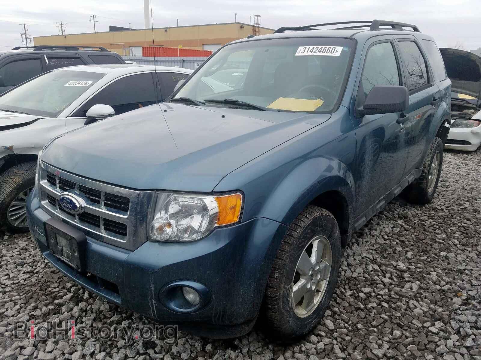2011 FORD ESCAPE - VIN: 1FMCU0D77BKB80671 - Фото 2