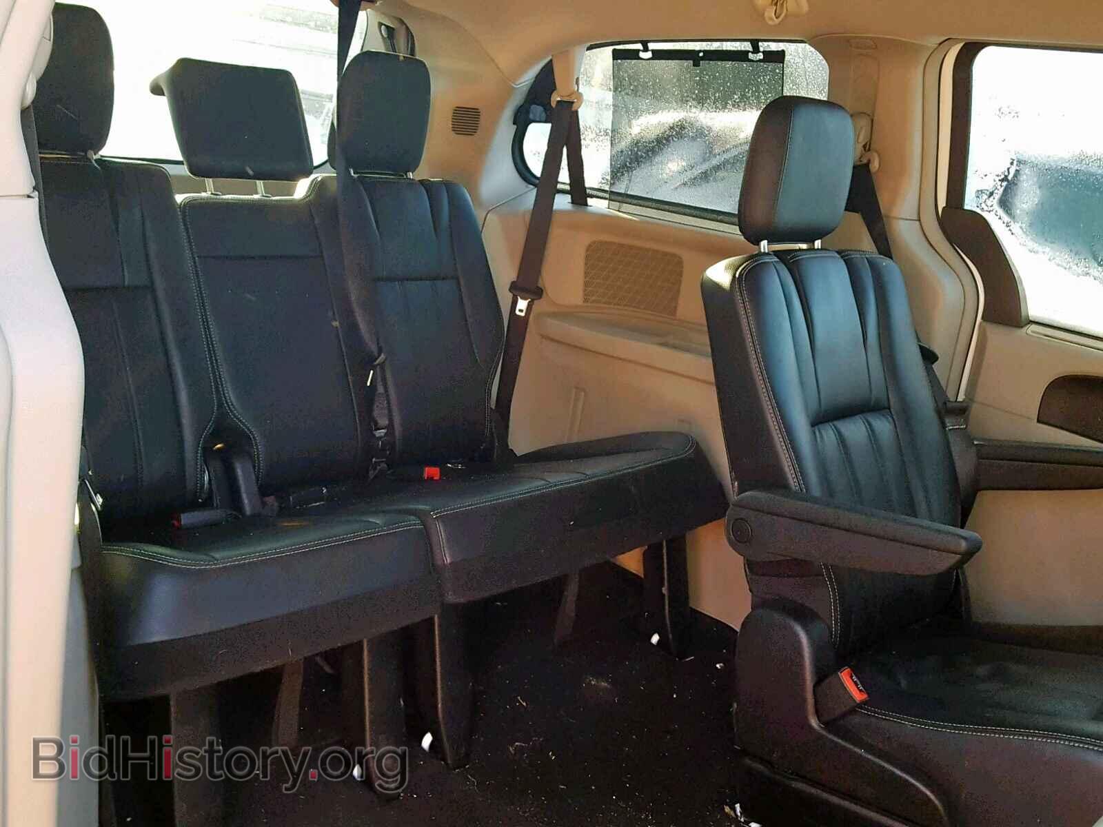 2011 CHRYSLER TOWN & COU - VIN: 2A4RR8DG4BR799514 - Photo 6
