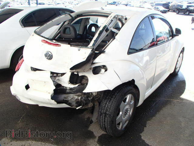 2000 VOLKSWAGEN BEETLE - VIN: 3VWCC21C3YM431611 - Фото 4
