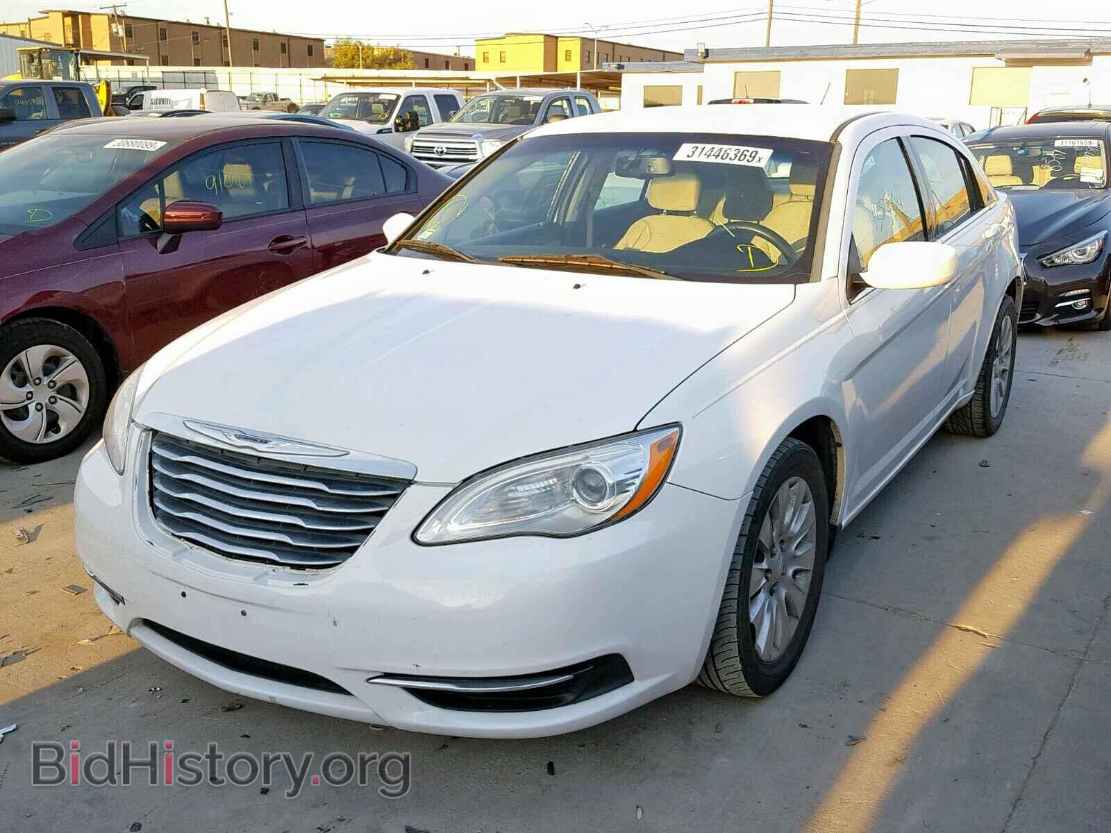 2012 CHRYSLER 200 - VIN: 1C3CCBAG9CN171949 - Фото 2