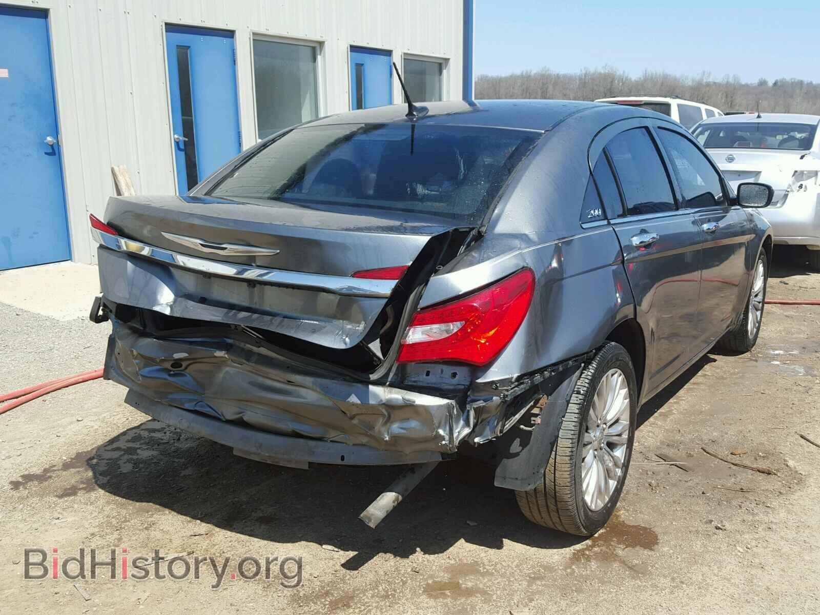 2011 CHRYSLER 200 - VIN: 1C3BC2FB7BN596917 - Фото 4