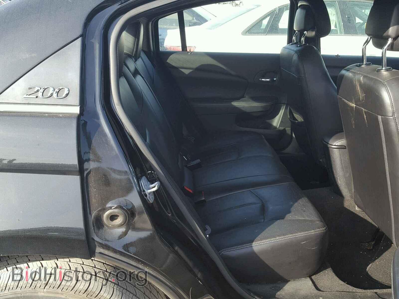 2012 CHRYSLER 200 - VIN: 1C3CCBCG9CN175688 - Фото 6
