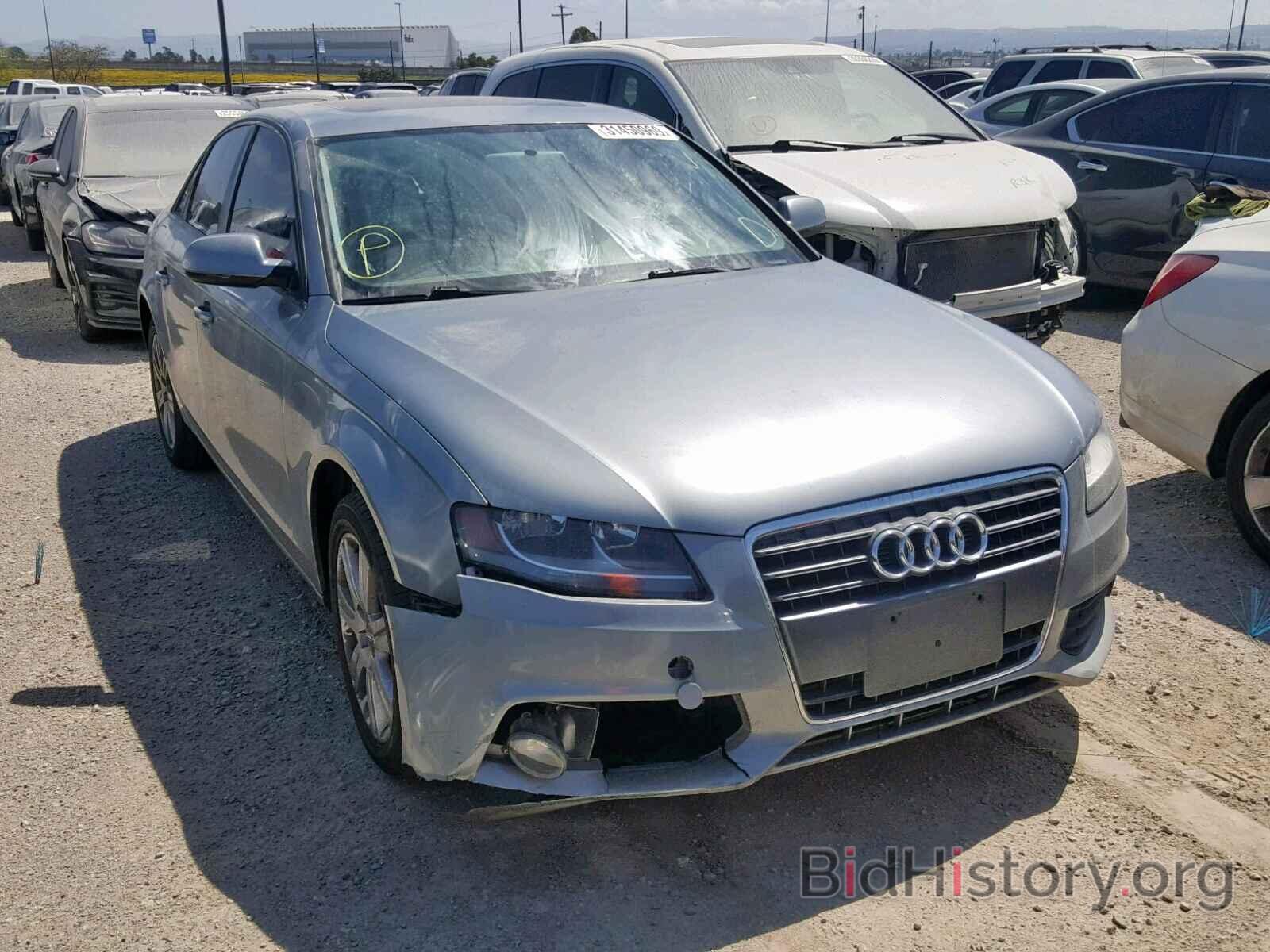 Фотография WAUAFAFL1AN056914 - AUDI A4 2010