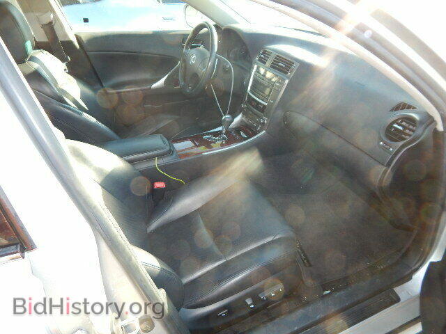 2007 LEXUS IS250 - VIN: JTHBK262172029074 - Photo 5