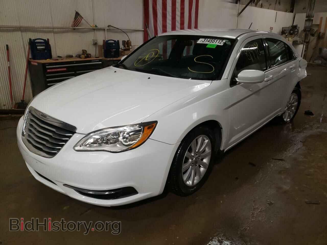 2013 CHRYSLER 200 - VIN: 1C3CCBBB0DN577218 - Photo 2