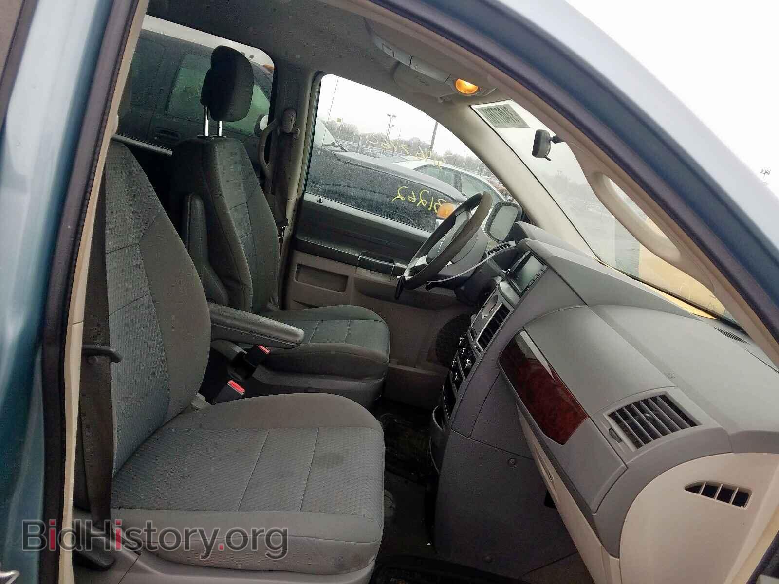 2010 CHRYSLER MINIVAN - VIN: 2A4RR2D19AR405660 - Фото 5