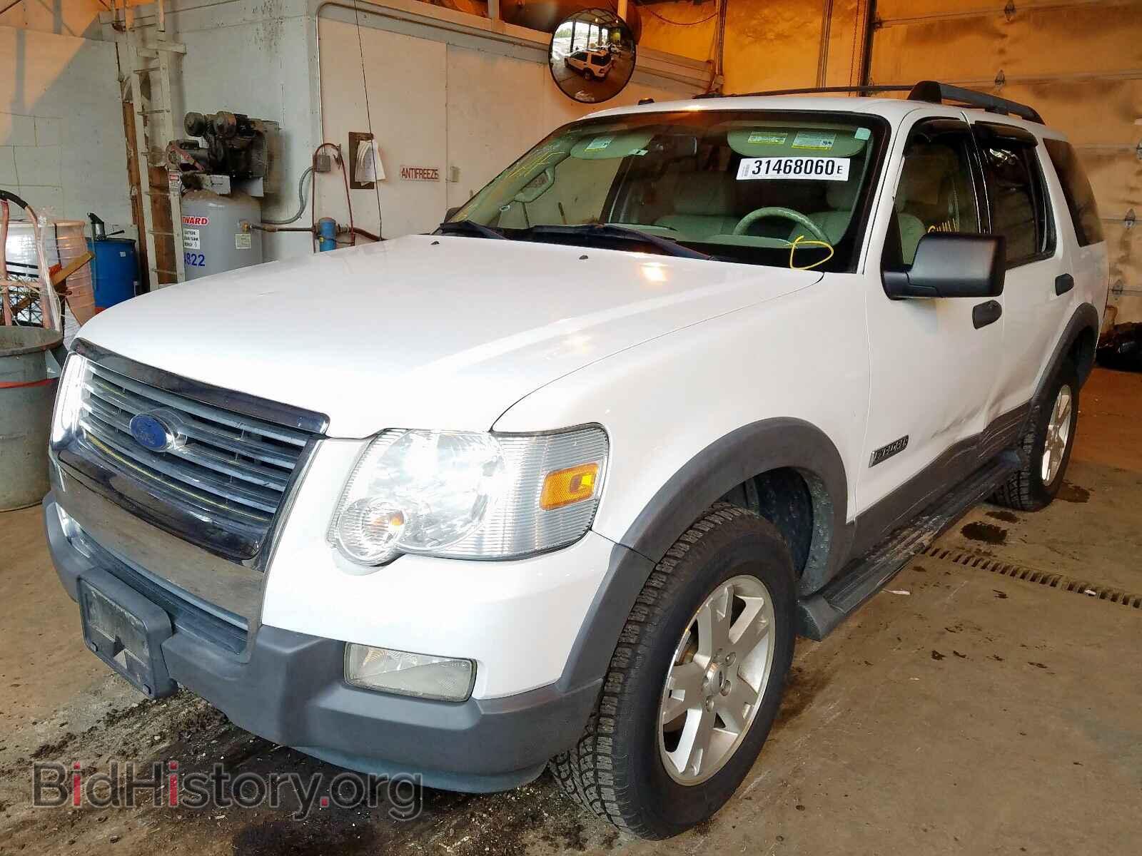 2006 FORD EXPLORER - VIN: 1FMEU73856UB41390 - Фото 2