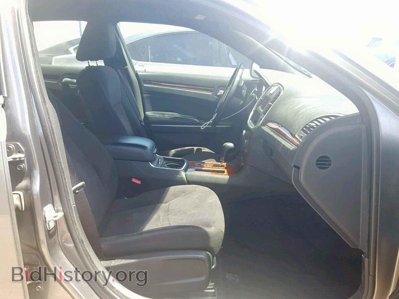 2012 CHRYSLER 300 - VIN: 2C3CCAAG3CH104489 - Photo 5