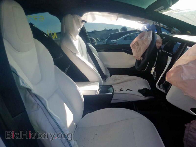 2019 Tesla MODEL X (VIN 5YJXCBE2XKF196397) — фото 5 из 10