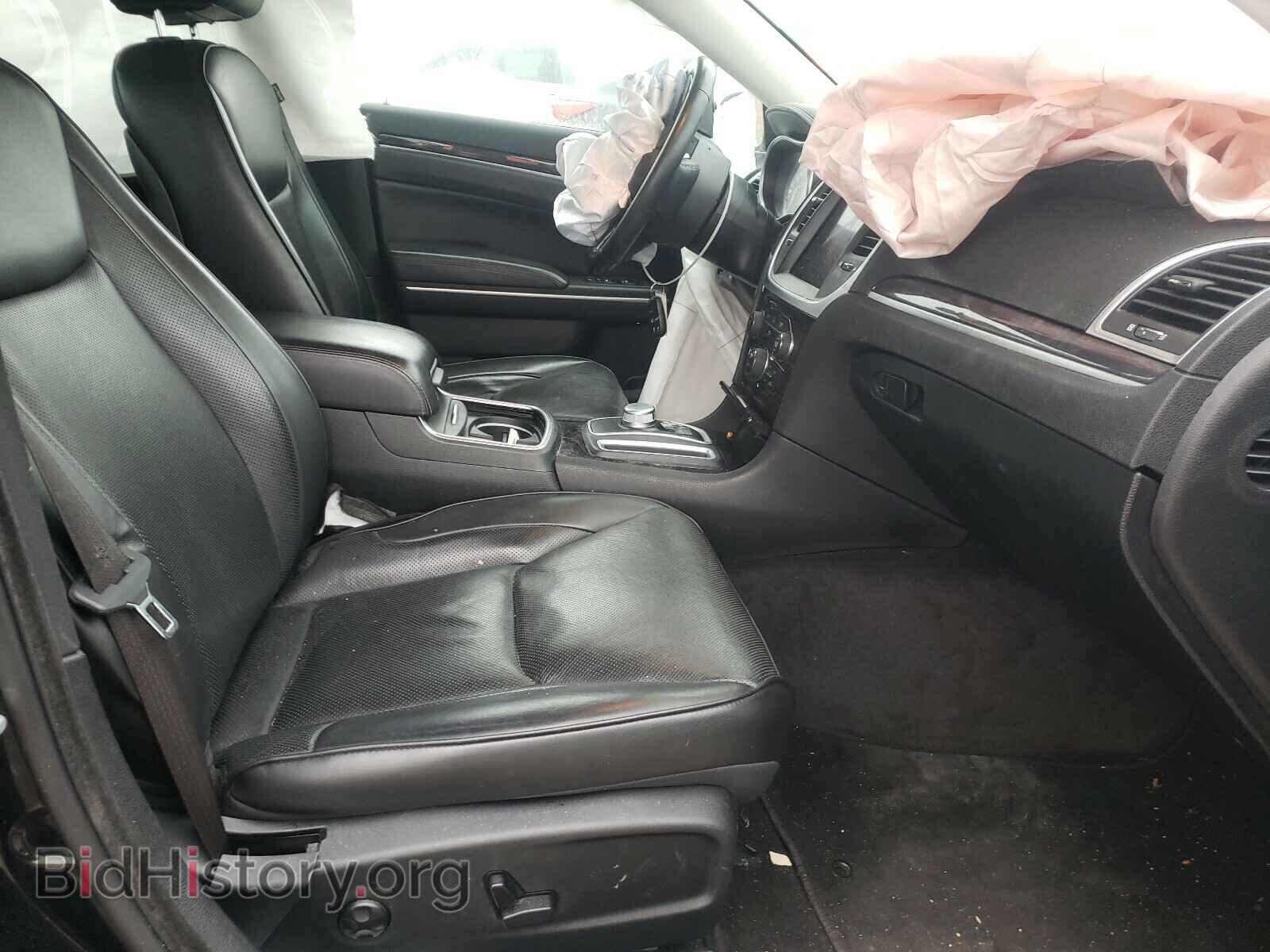 2019 CHRYSLER 300 - VIN: 2C3CCAEG6KH528533 - Фото 4