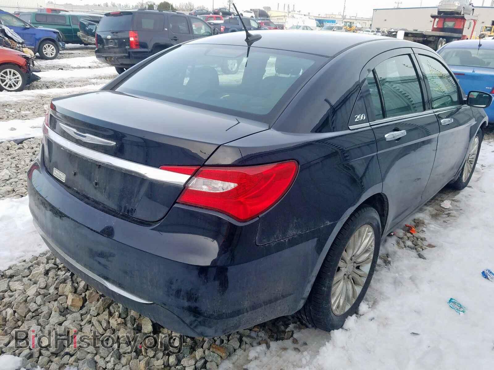 2011 CHRYSLER 200 - VIN: 1C3BC2FB7BN542484 - Photo 4