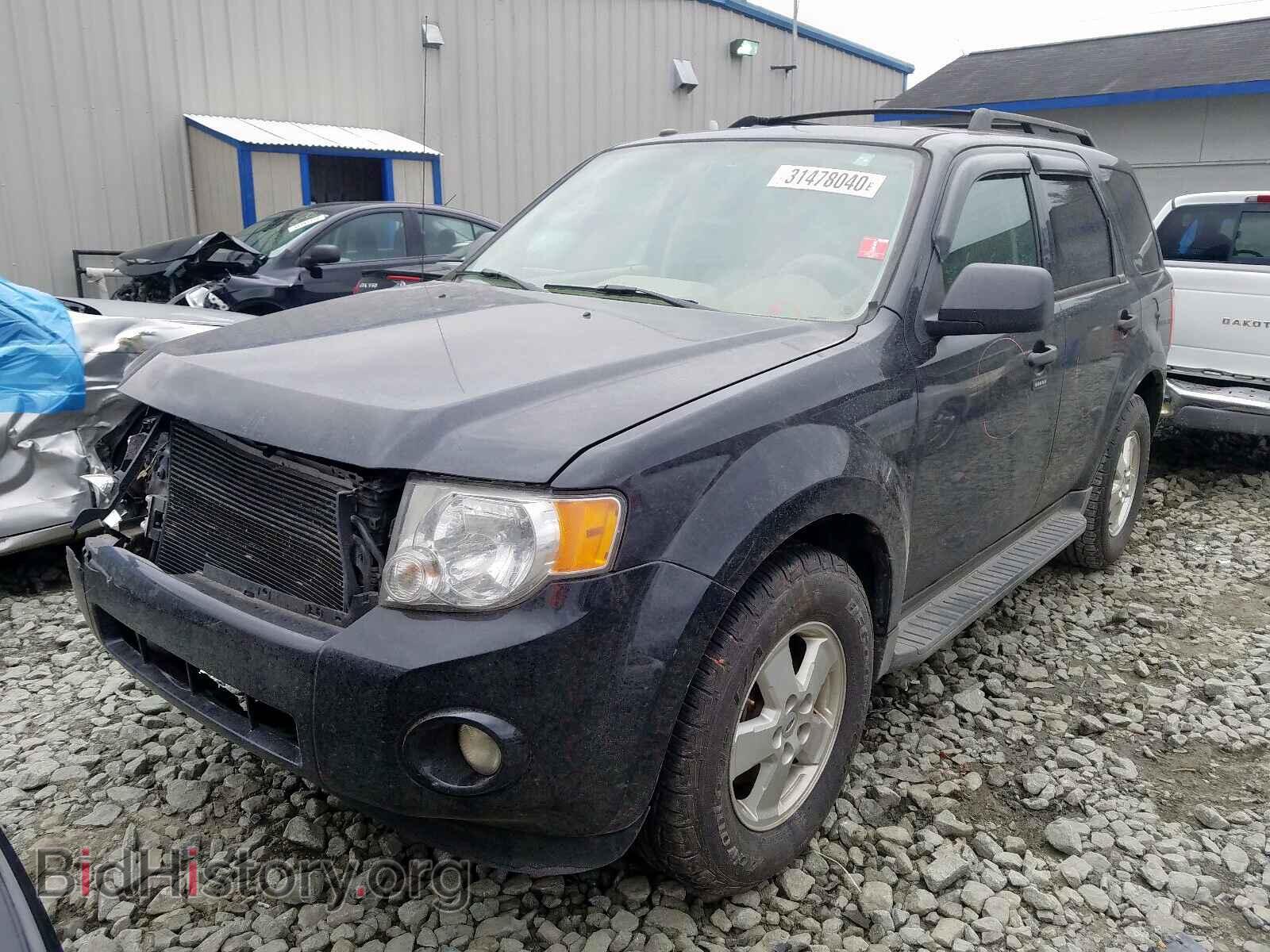 2011 FORD ESCAPE - VIN: 1FMCU9D74BKA25404 - Photo 2