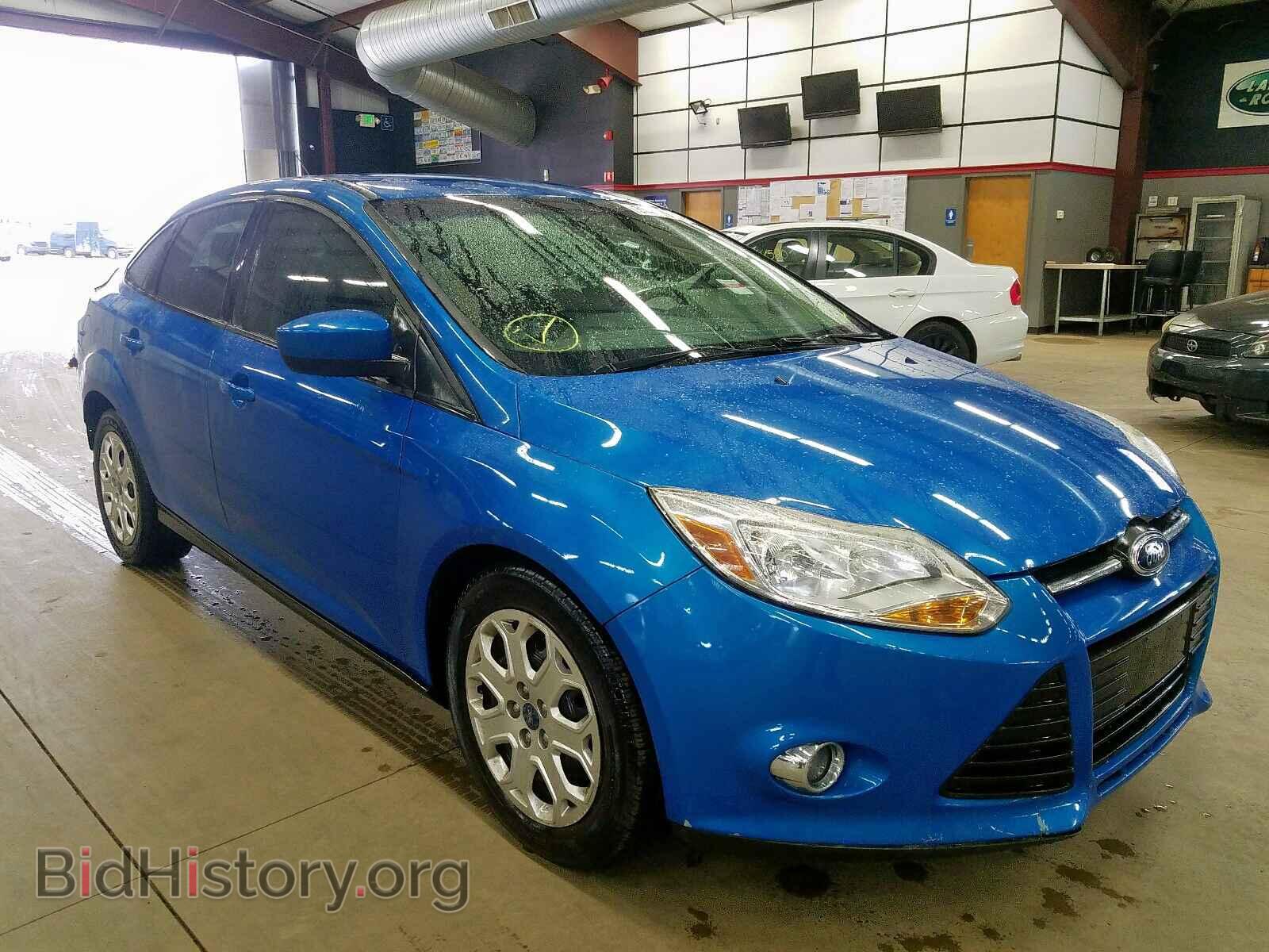 Photo 1FAHP3F24CL256367 - FORD FOCUS 2012