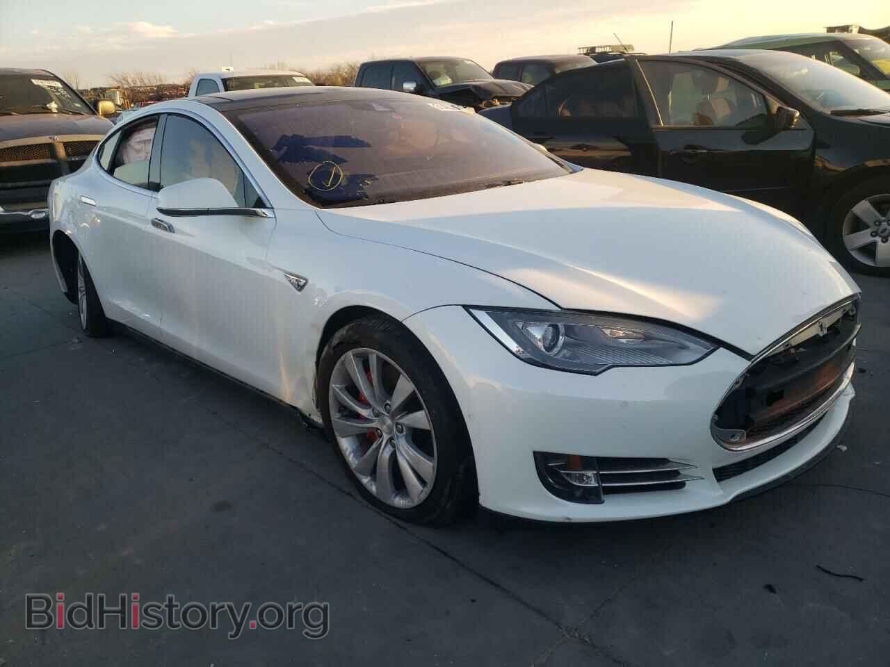 Фотография 5YJSA1H24FFP73999 - TESLA MODEL S 2015