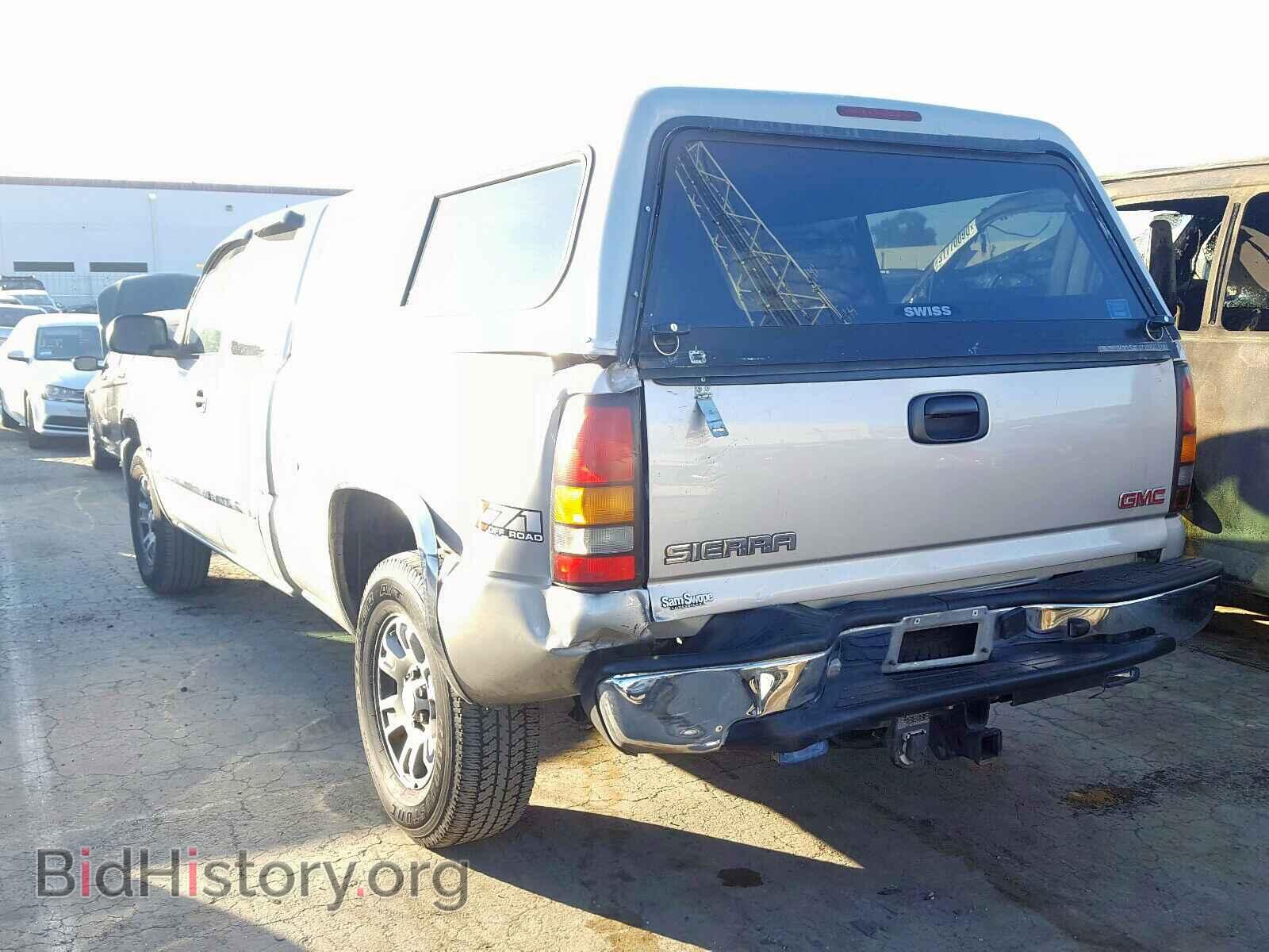 2005 GMC SIERRA - VIN: 2GTEK19B051296353 - Фото 3