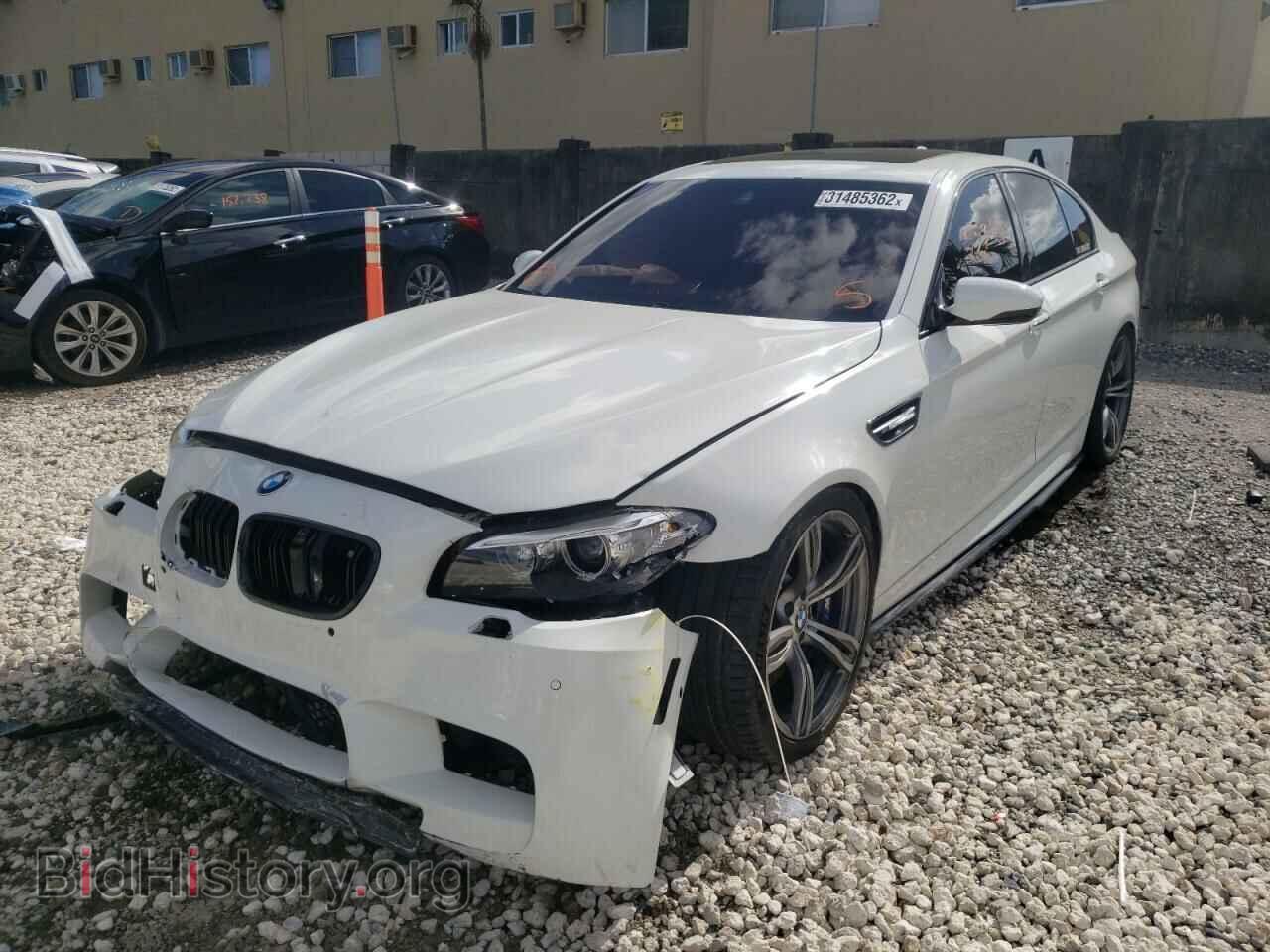 2014 BMW M5 - VIN: WBSFV9C54ED594091 - Фото 2