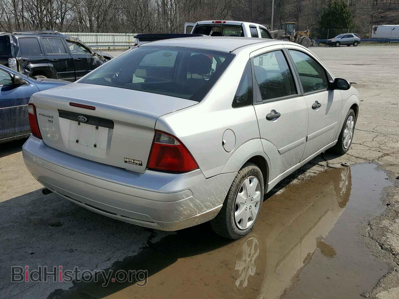 2007 FORD FOCUS - VIN: 1FAFP34N37W109840 - Фото 4