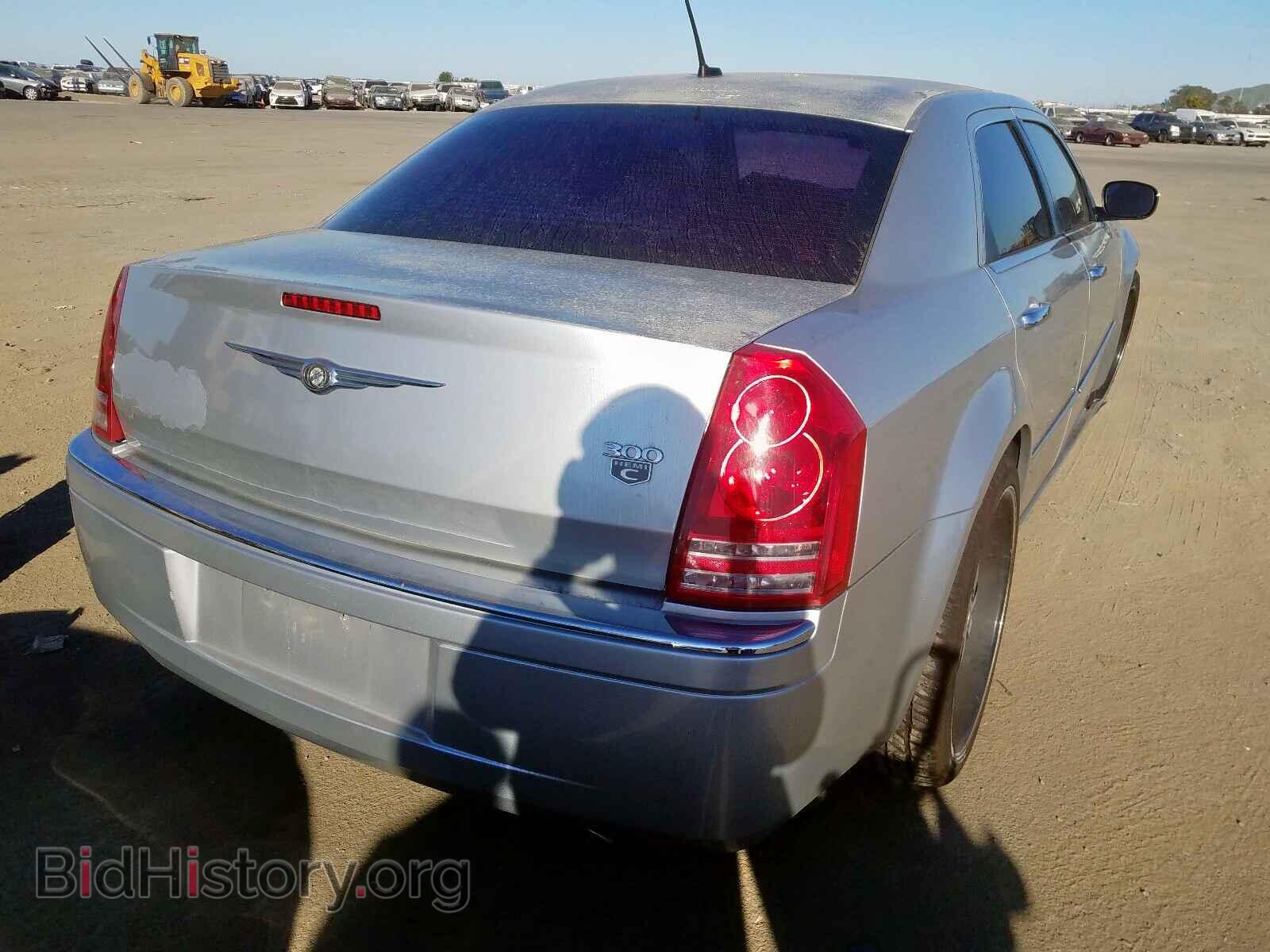 2008 CHRYSLER 300 - VIN: 2C3KA63H68H217140 - Фото 4