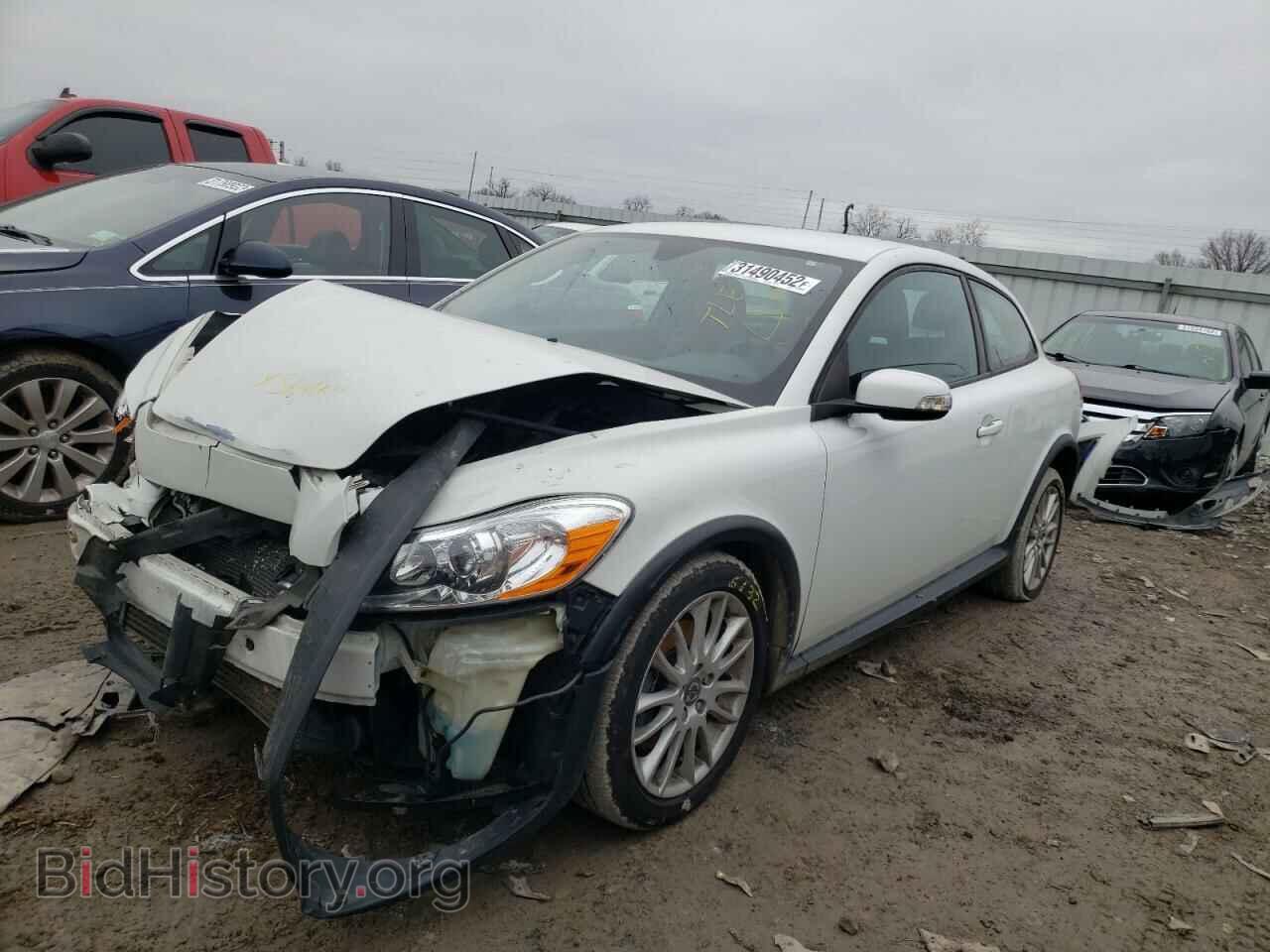 2012 VOLVO C30 - VIN: YV1672MK1C2272783 - Фото 2
