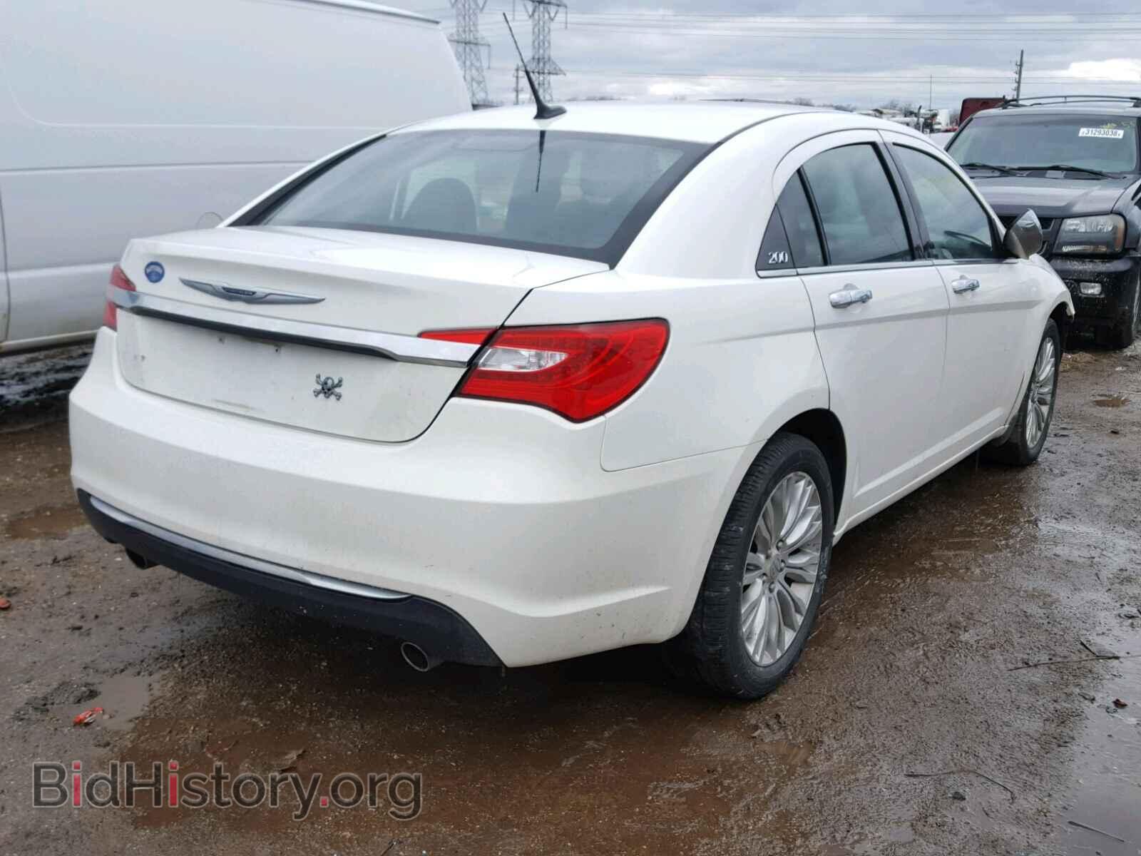 2011 CHRYSLER 200 - VIN: 1C3BC2FG3BN505525 - Фото 4