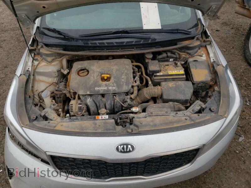 2017 Kia FORTE (VIN 3KPFK4A7XHE085259) — фото 7 из 10