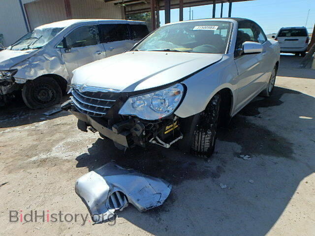 2010 CHRYSLER SEBRING - VIN: 1C3BC5ED0AN165967 - Фото 2