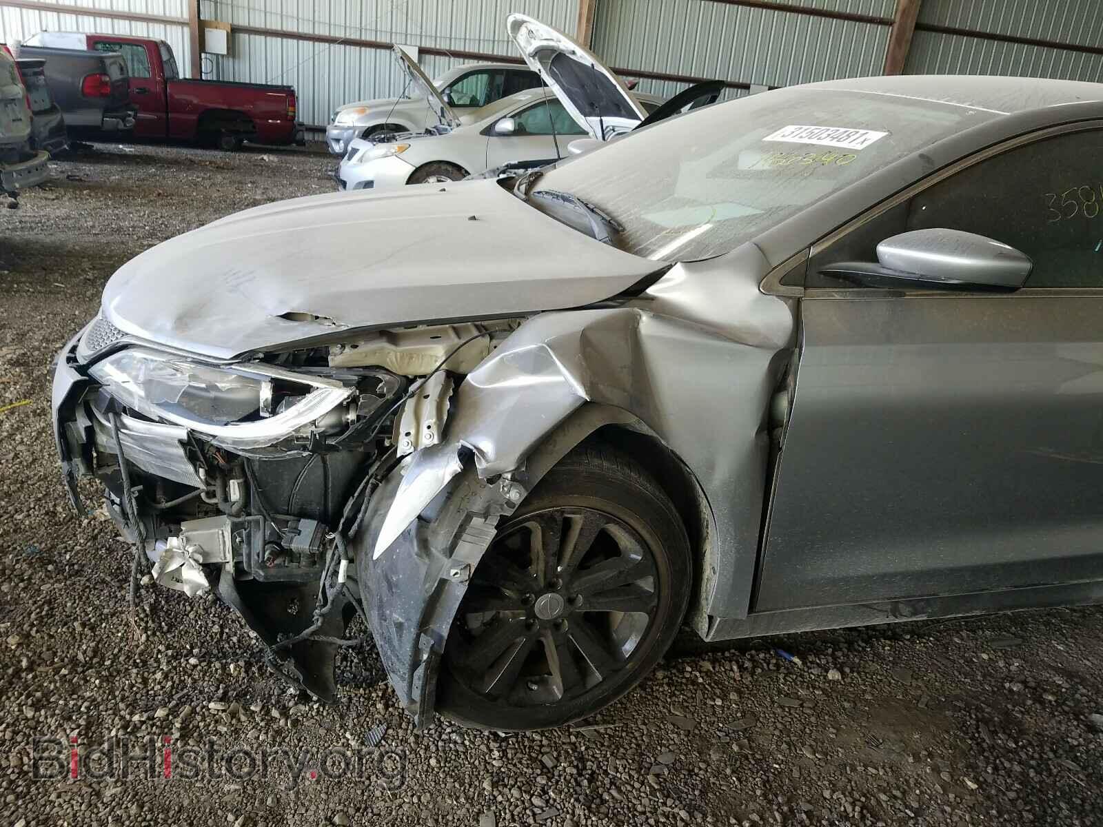 2016 CHRYSLER 200 - VIN: 1C3CCCFB8GN186340 - Фото 9