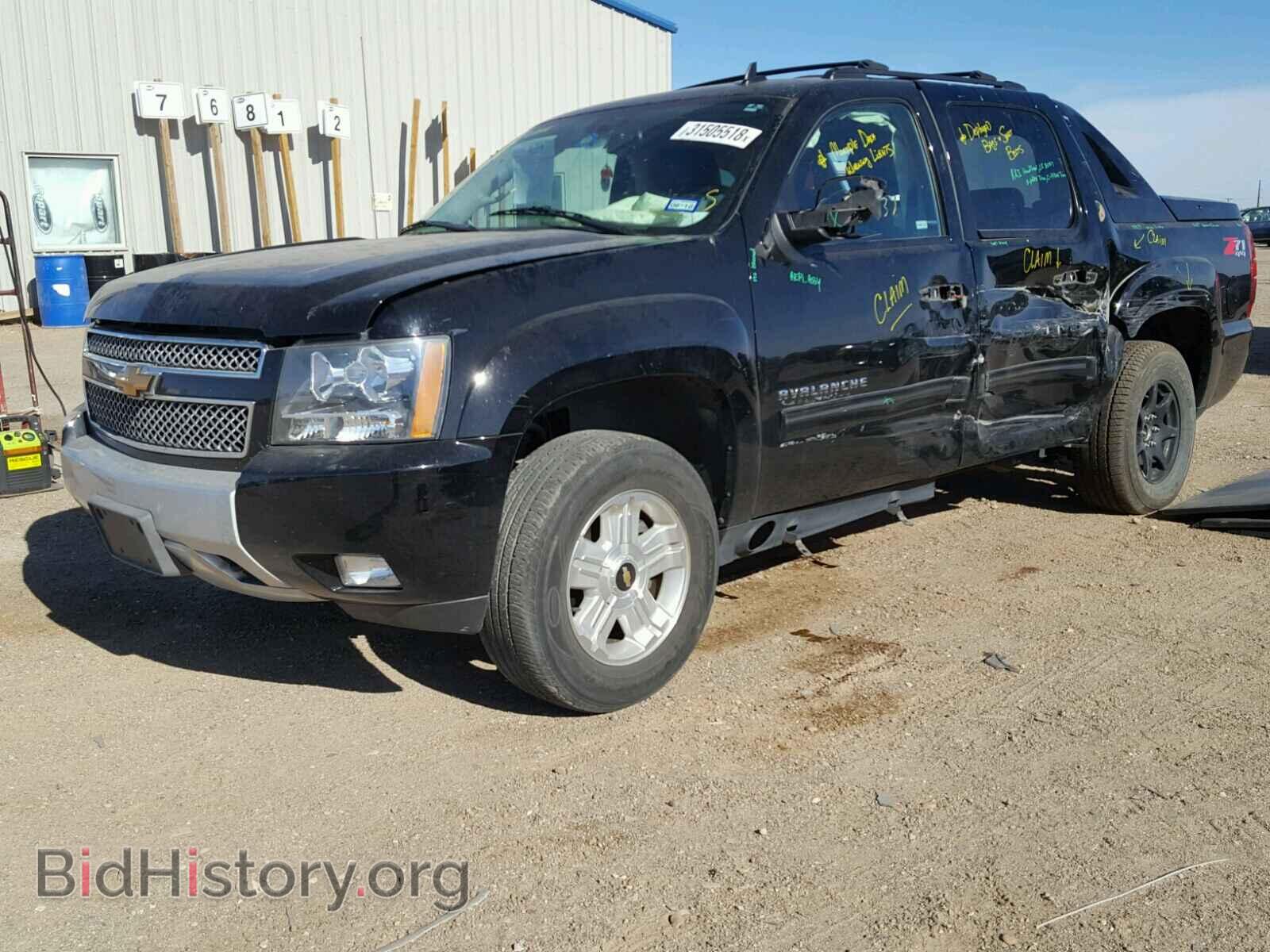 2013 CHEVROLET AVALANCHE - VIN: 3GNTKFE73DG292462 - Фото 2