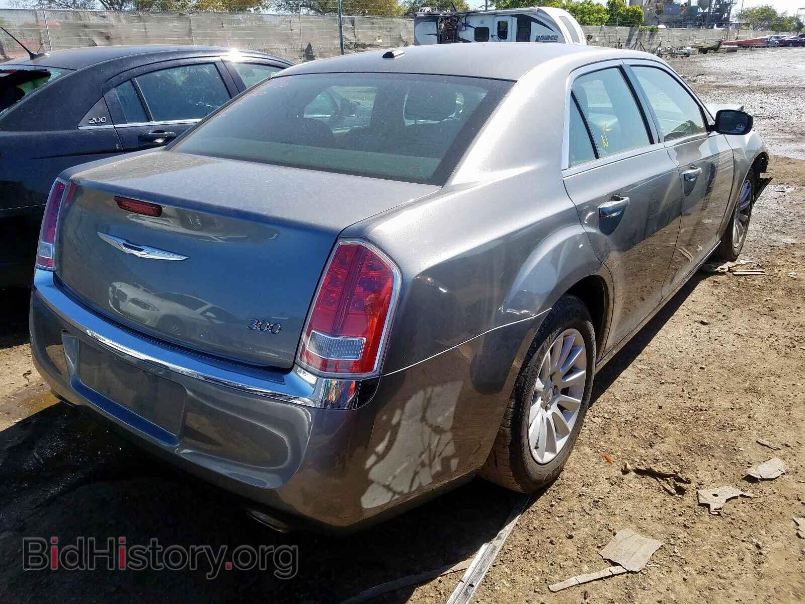 2012 CHRYSLER 300 - VIN: 2C3CCAAG7CH313606 - Фото 4