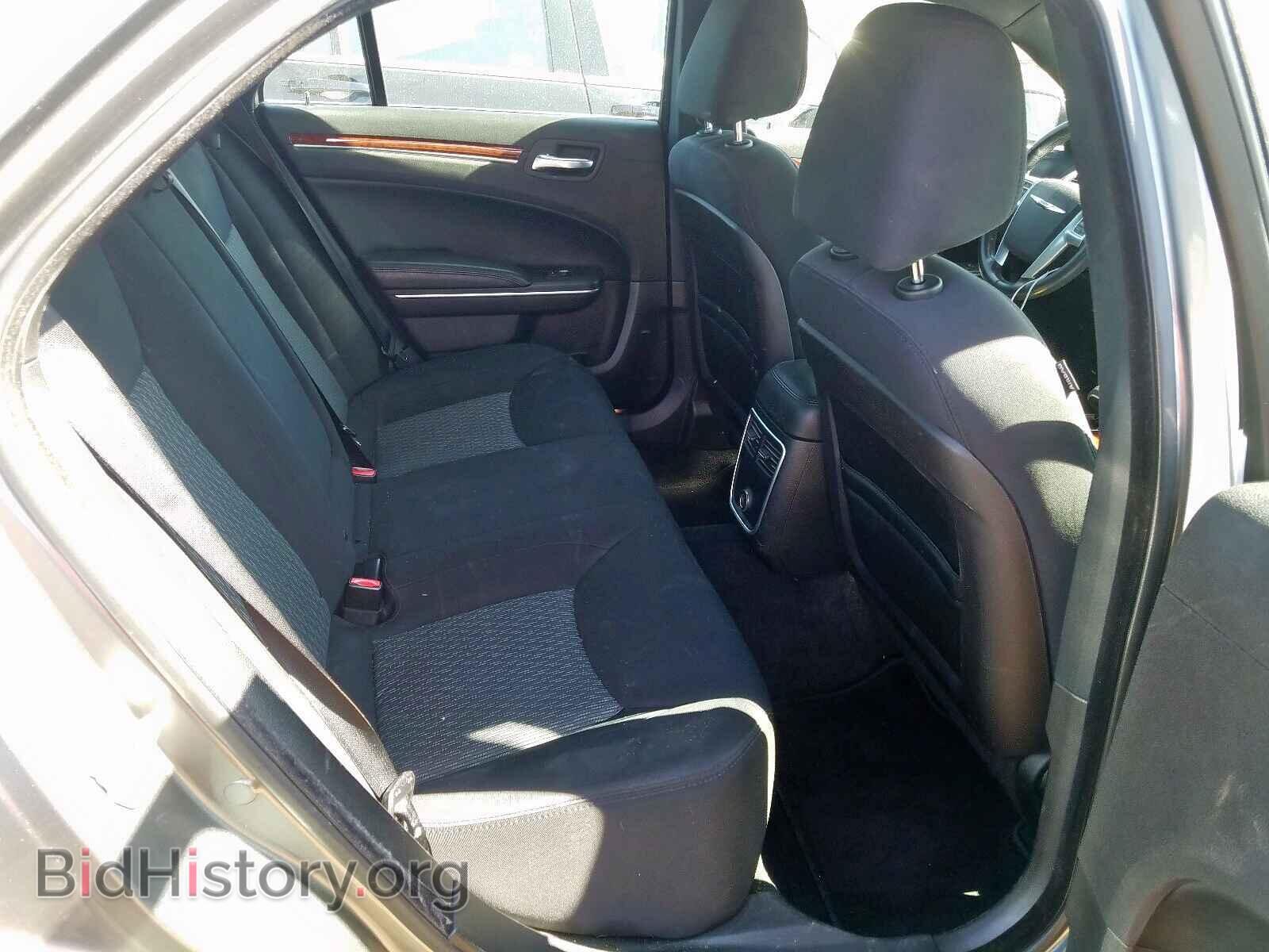 2012 CHRYSLER 300 - VIN: 2C3CCAAG7CH313606 - Фото 6