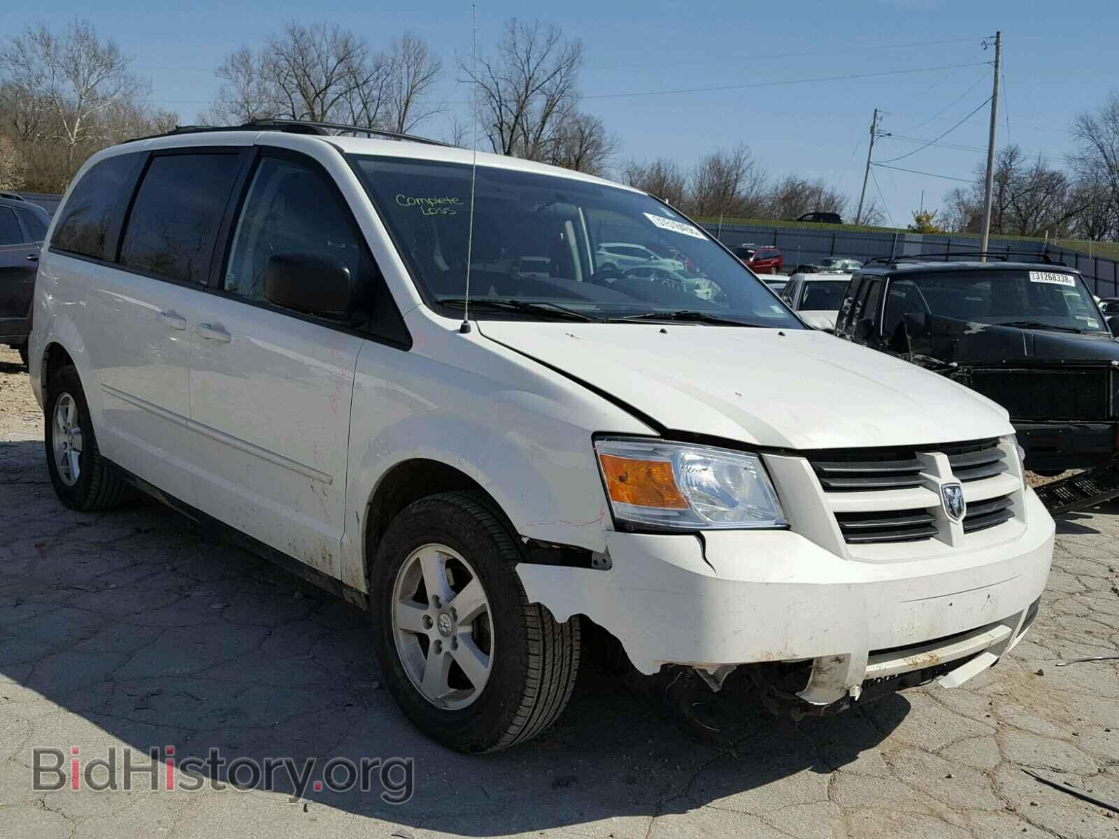 Photo 2D4RN3D1XAR420632 - DODGE CARAVAN 2010