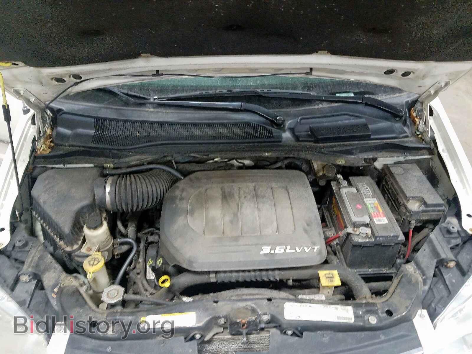 2011 CHRYSLER TOWN & COU - VIN: 2A4RR5DG5BR702772 - Фото 7