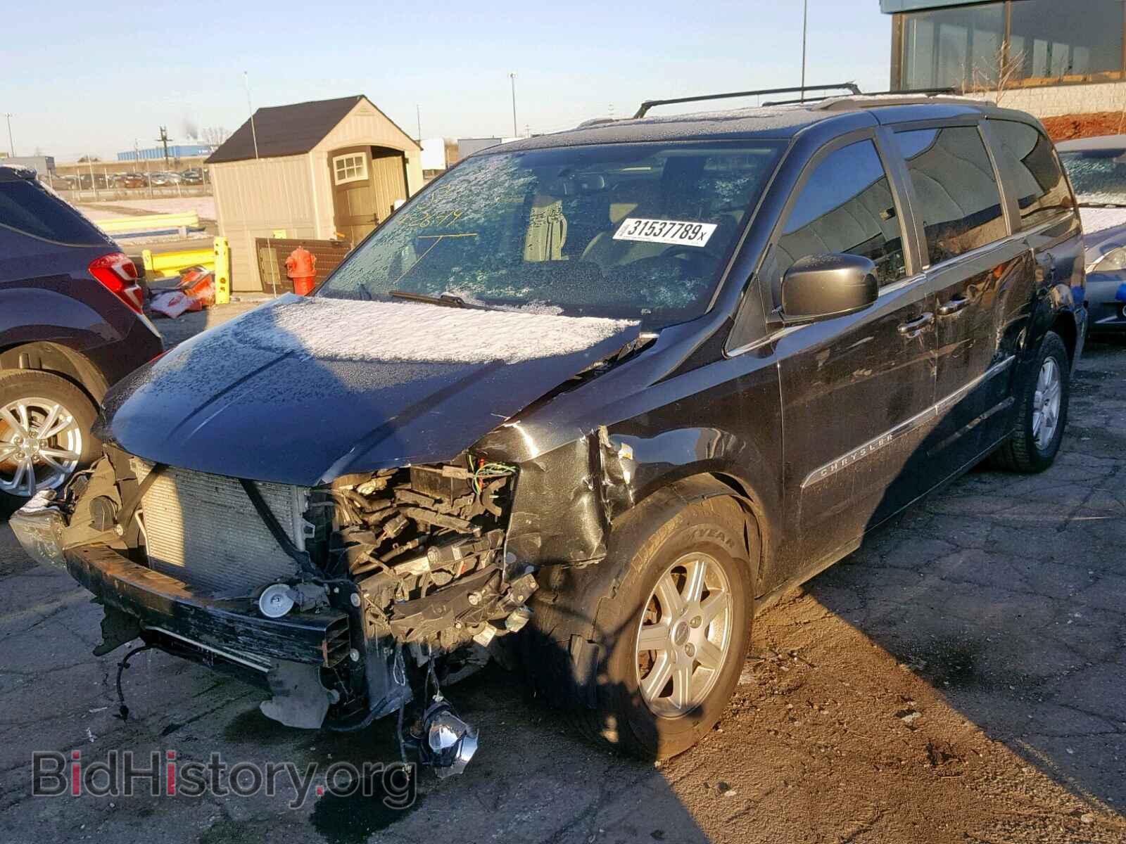 2011 CHRYSLER TOWN & COU - VIN: 2A4RR5DGXBR747352 - Фото 2