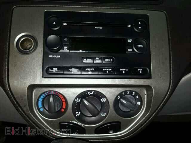 2007 FORD FOCUS - VIN: 1FAHP34N07W303721 - Photo 9
