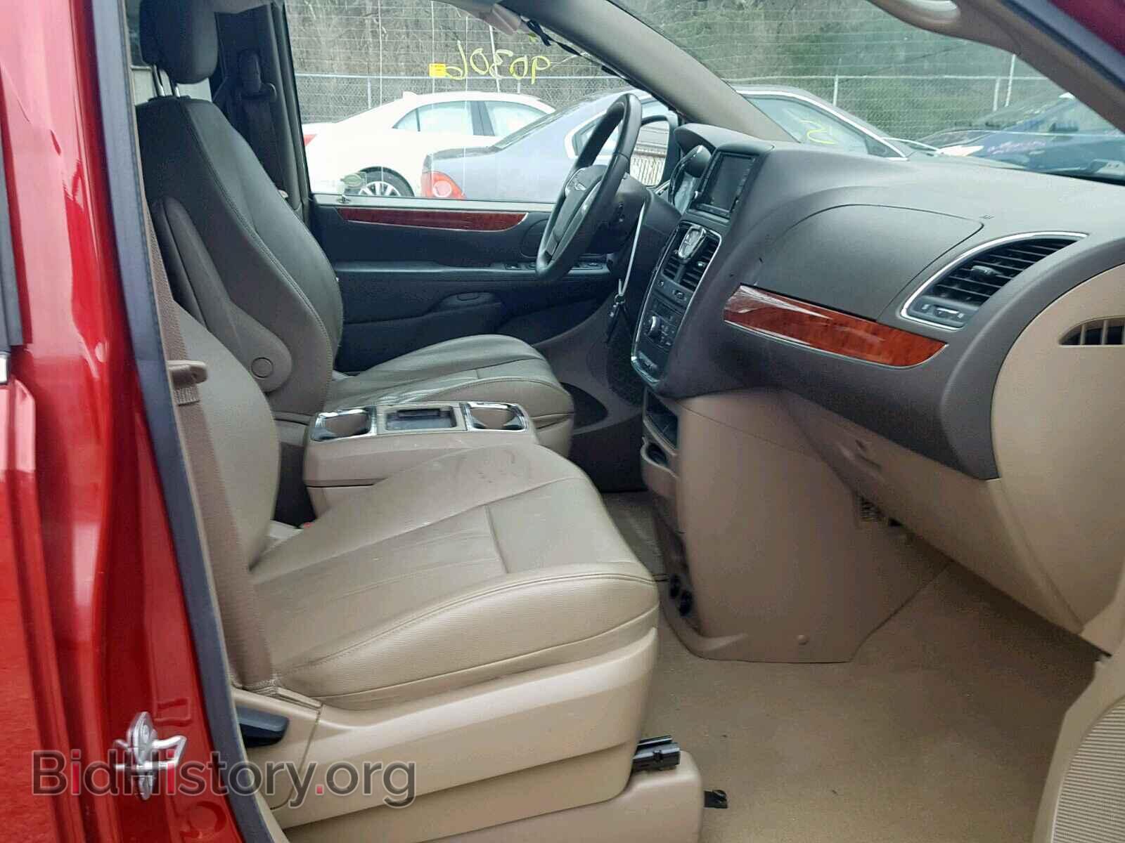 2014 CHRYSLER TOWN & COU - VIN: 2C4RC1BG4ER394002 - Фото 5