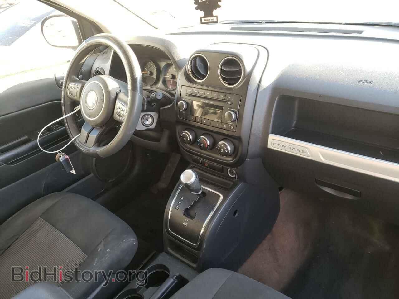 2009 JEEP COMPASS - VIN: 1J8FF57B09D183525 - Фото 9