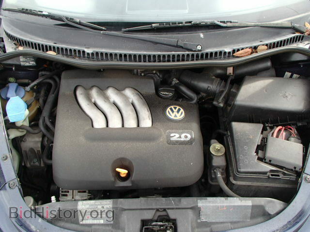 2000 VOLKSWAGEN BEETLE - VIN: 3VWCA21C7YM426868 - Фото 7