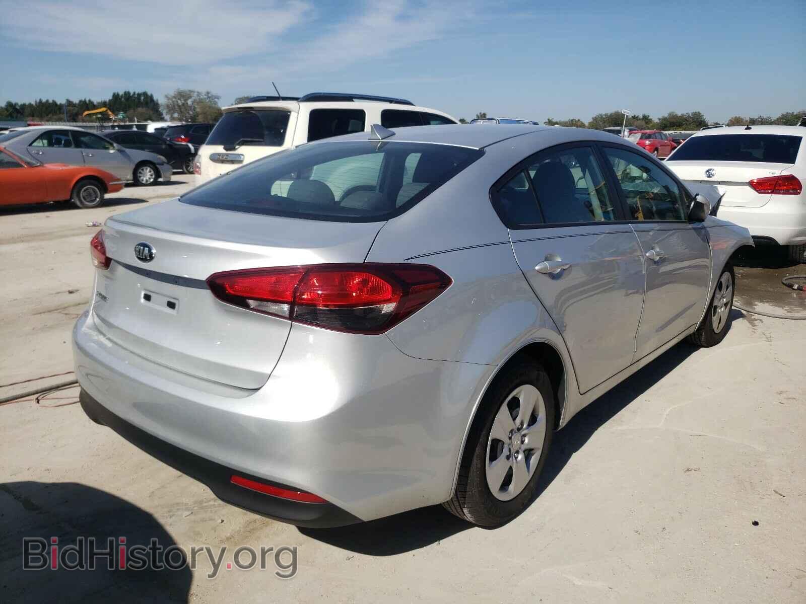 2017 KIA FORTE - VIN: 3KPFK4A79HE132989 - Фото 4