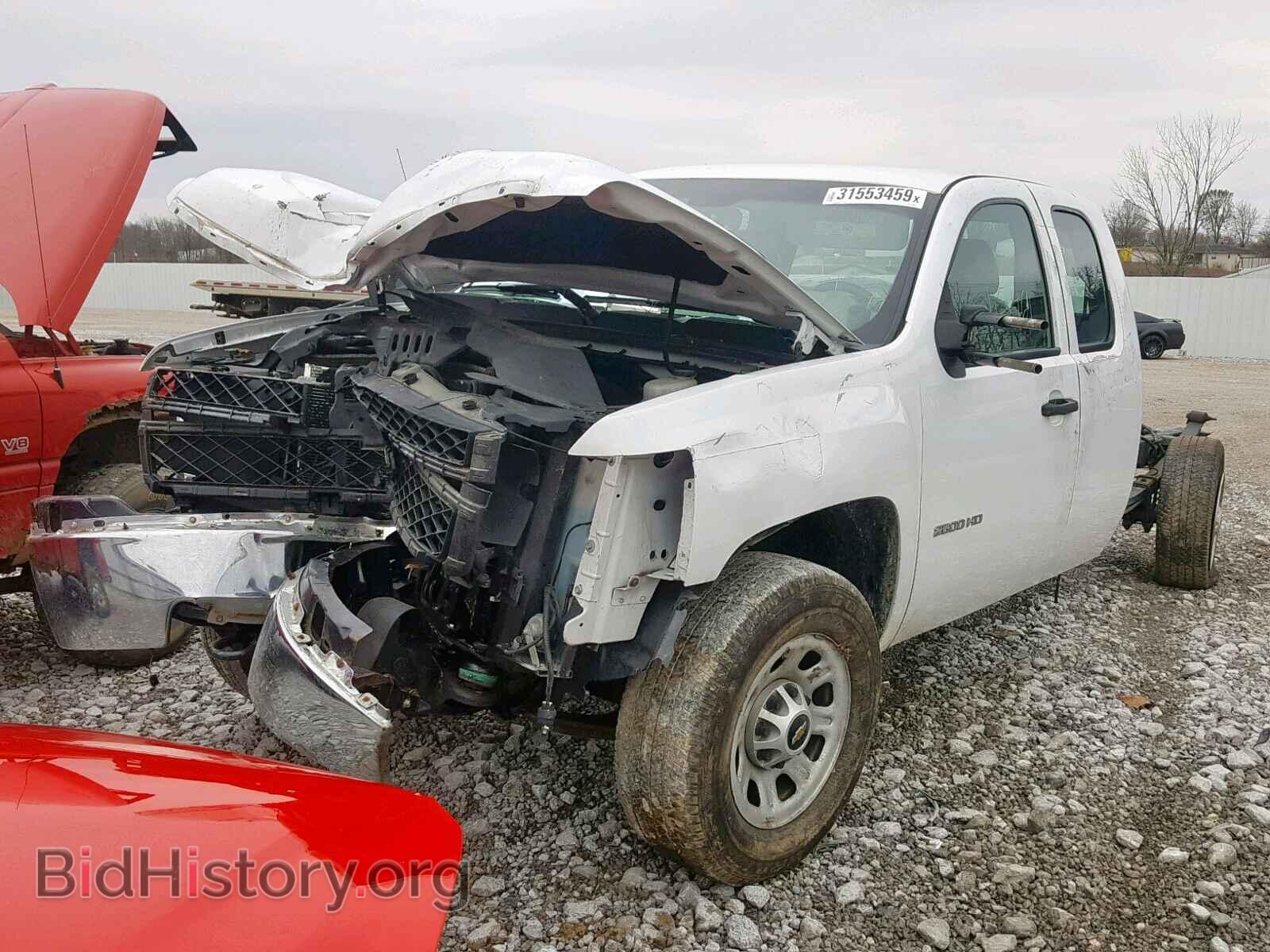 2013 CHEVROLET SILVERADO - VIN: 1GB2CVCG1DZ340656 - Фото 2