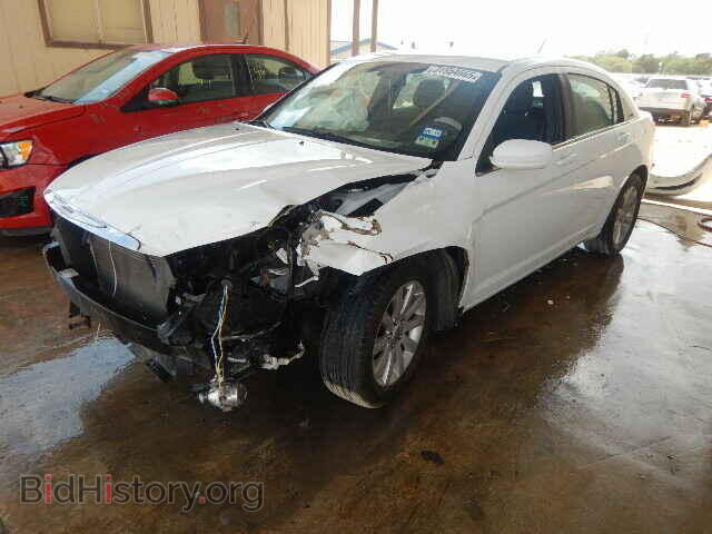 2013 CHRYSLER 200 - VIN: 1C3CCBBG7DN569922 - Фото 2