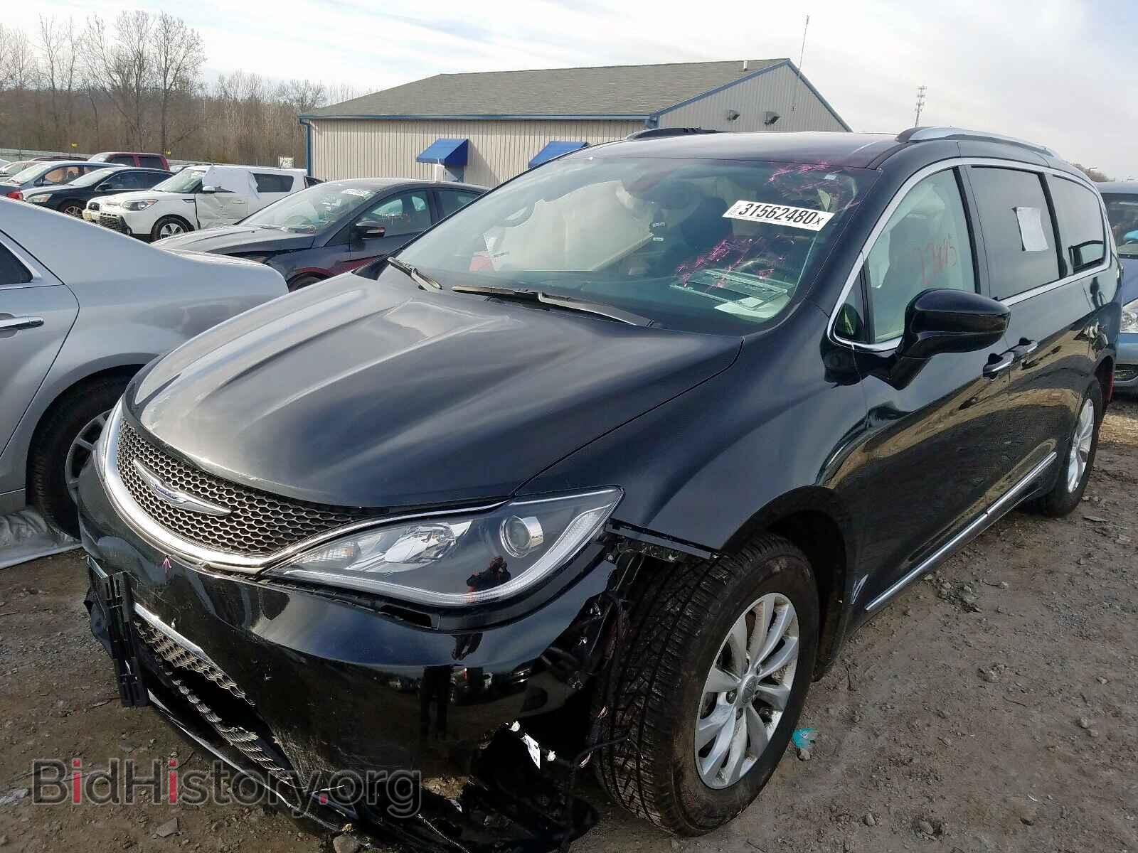2019 CHRYSLER PACIFICA - VIN: 2C4RC1BG8KR566835 - Фото 2