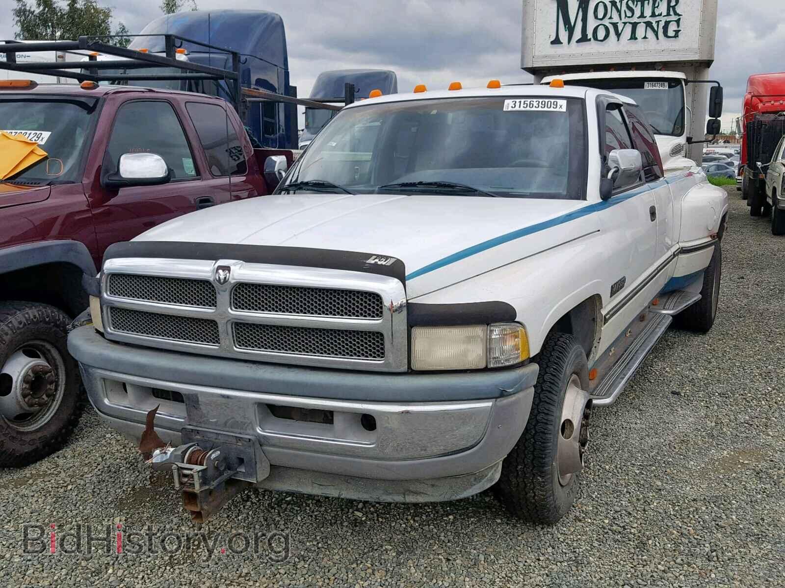 1997 DODGE RAM 3500 - VIN: 3B7MC33D8VM533582 - Фото 2