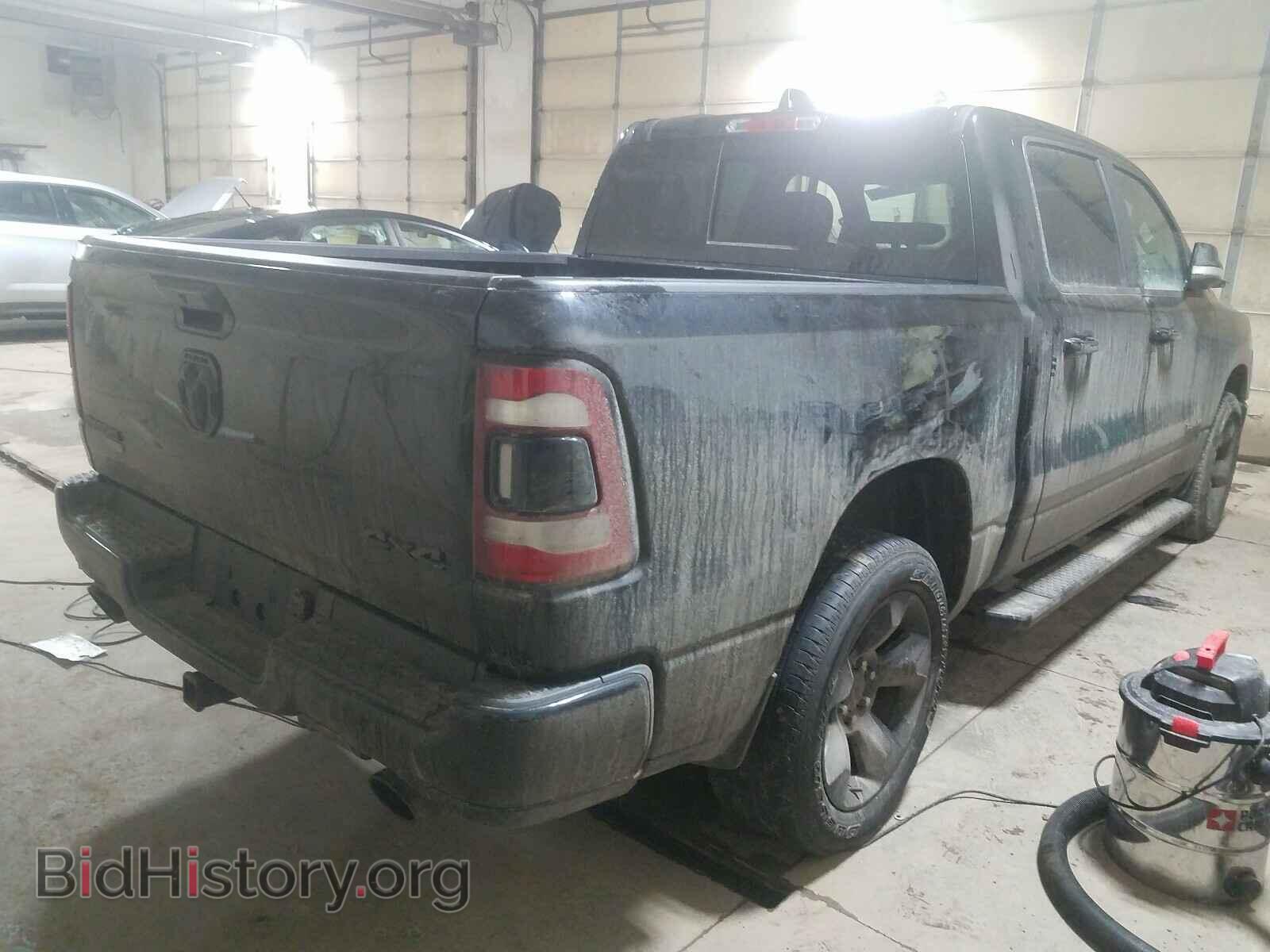 2019 RAM 1500 - VIN: 1C6SRFFT8KN866240 - Фото 4