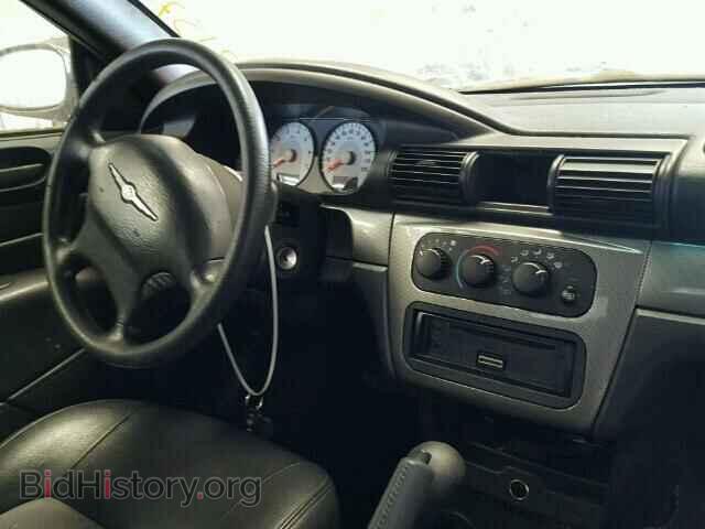 2004 CHRYSLER SEBRING - VIN: 1C3EL75R34N188832 - Фото 9